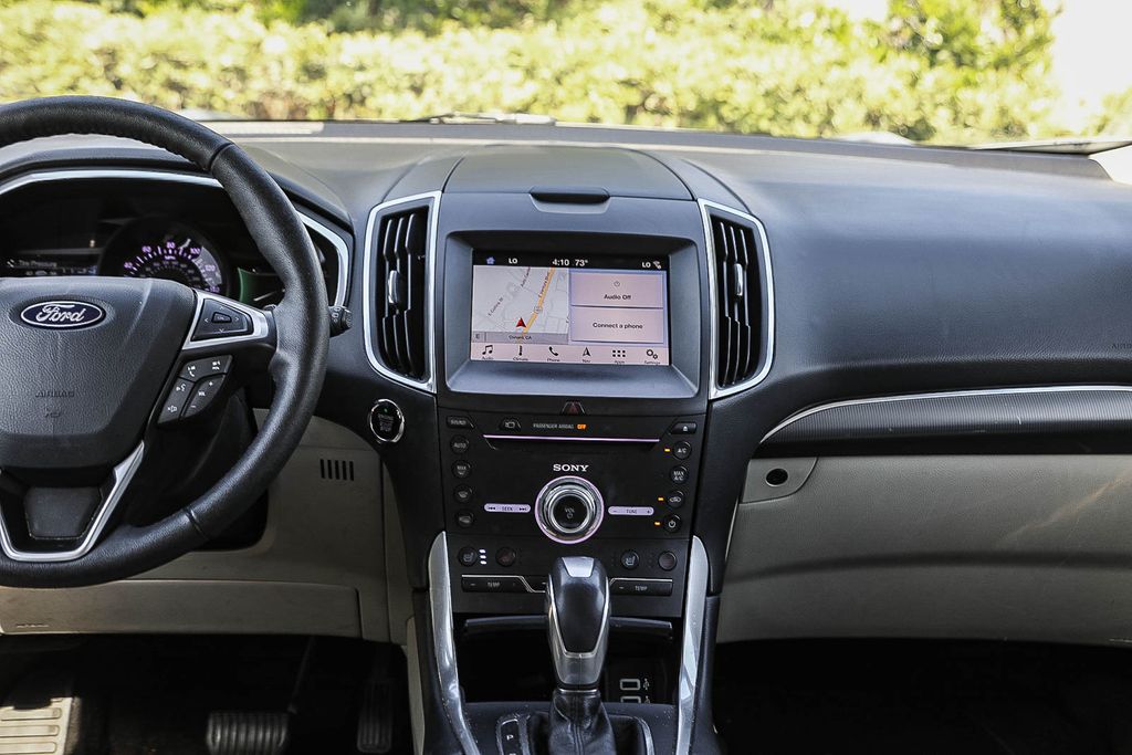 Thumbnail: 2018 Ford Edge - 7