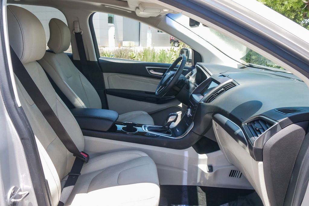 Thumbnail: 2018 Ford Edge - 7