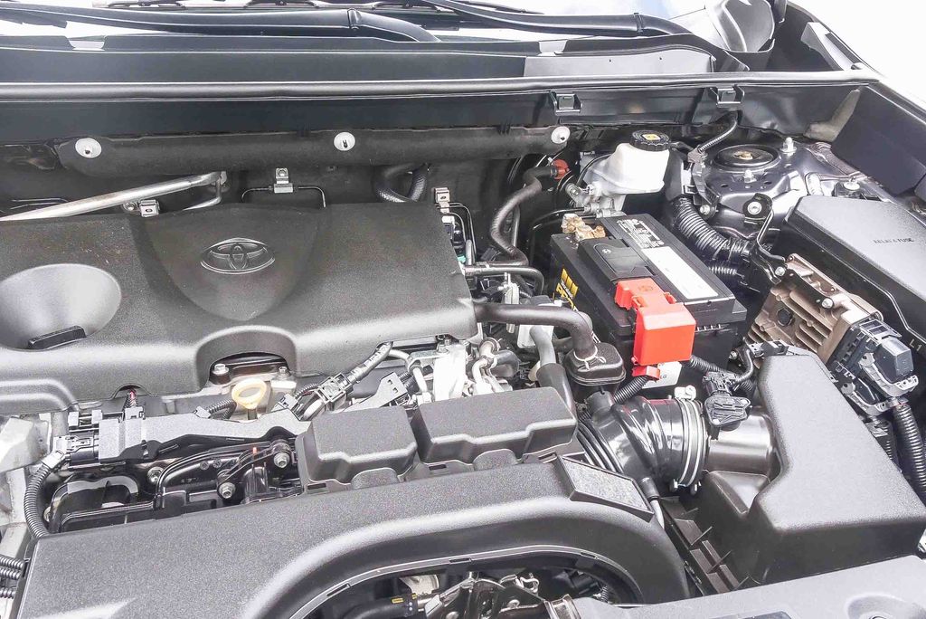 Thumbnail: 2019 Toyota RAV4 - 8