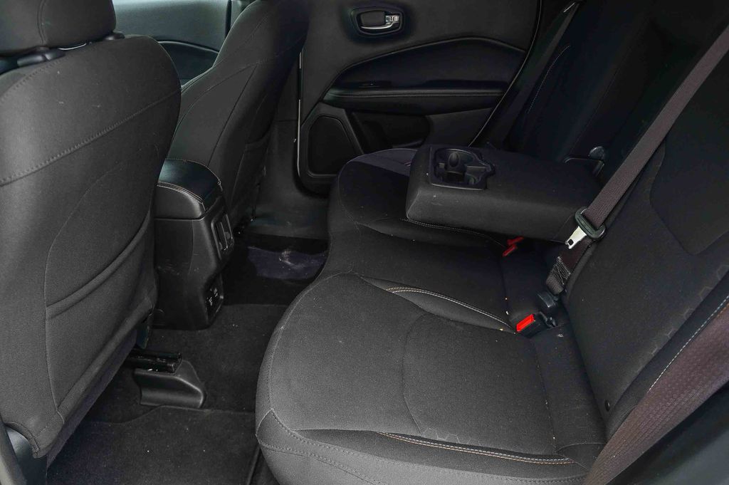 Thumbnail: 2019 Jeep Compass - 9