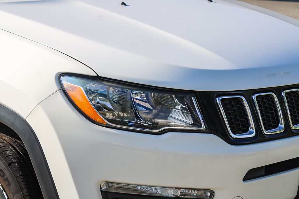 Thumbnail: 2019 Jeep Compass - 20