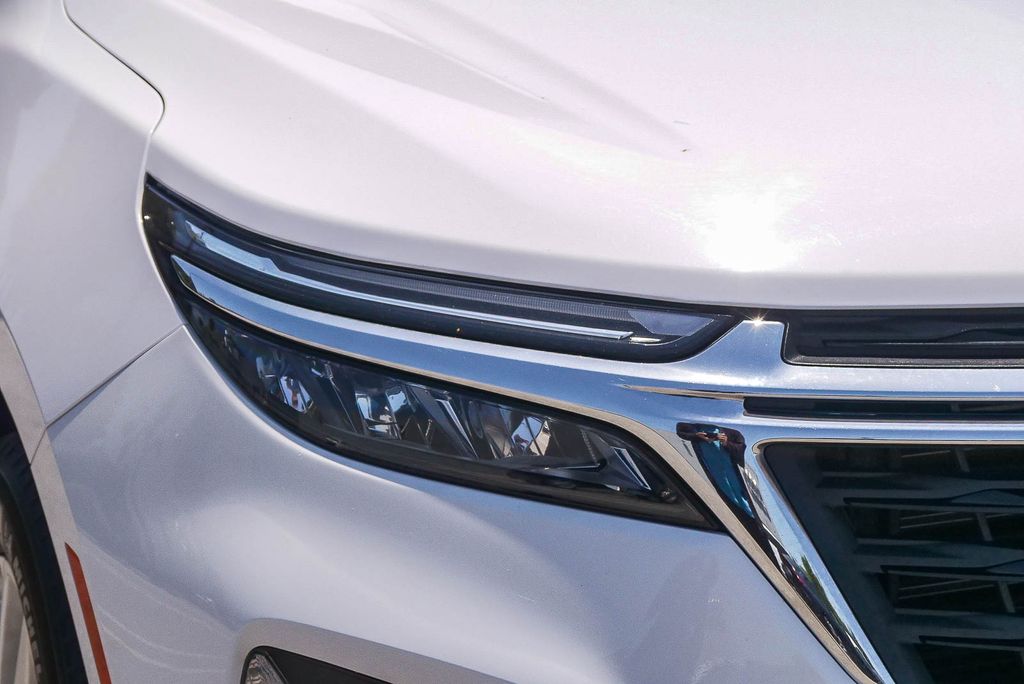 Thumbnail: 2024 Chevrolet Equinox - 18