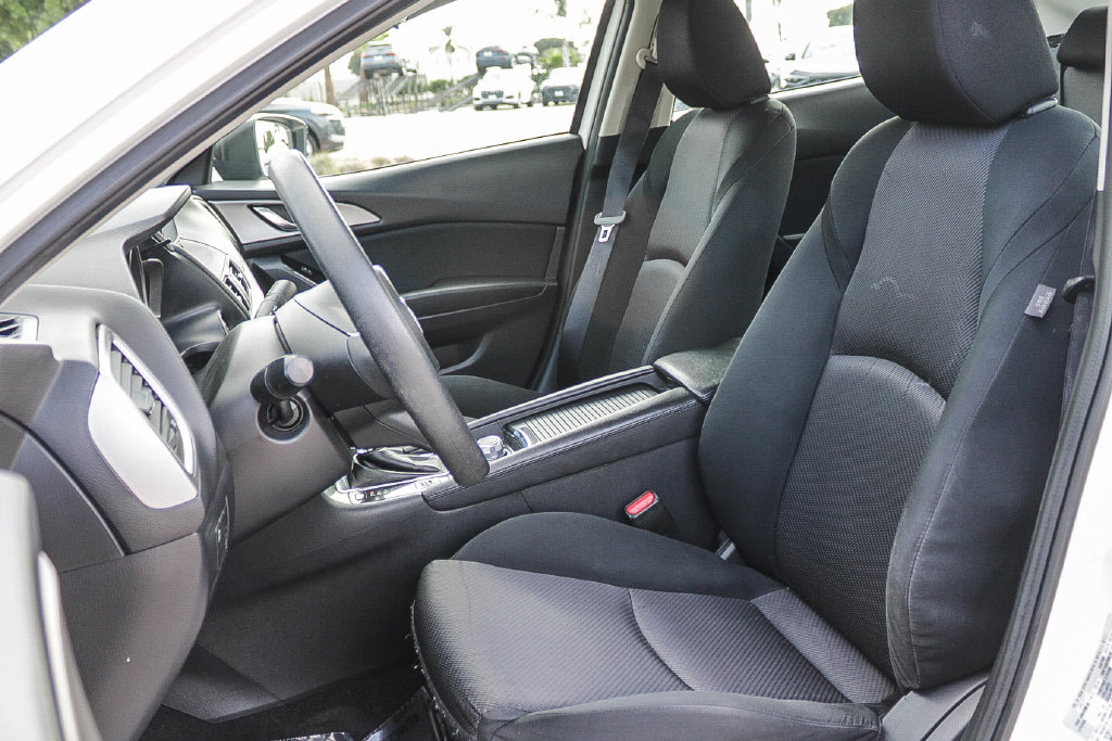 Thumbnail: 2018 Mazda Mazda3 - 10