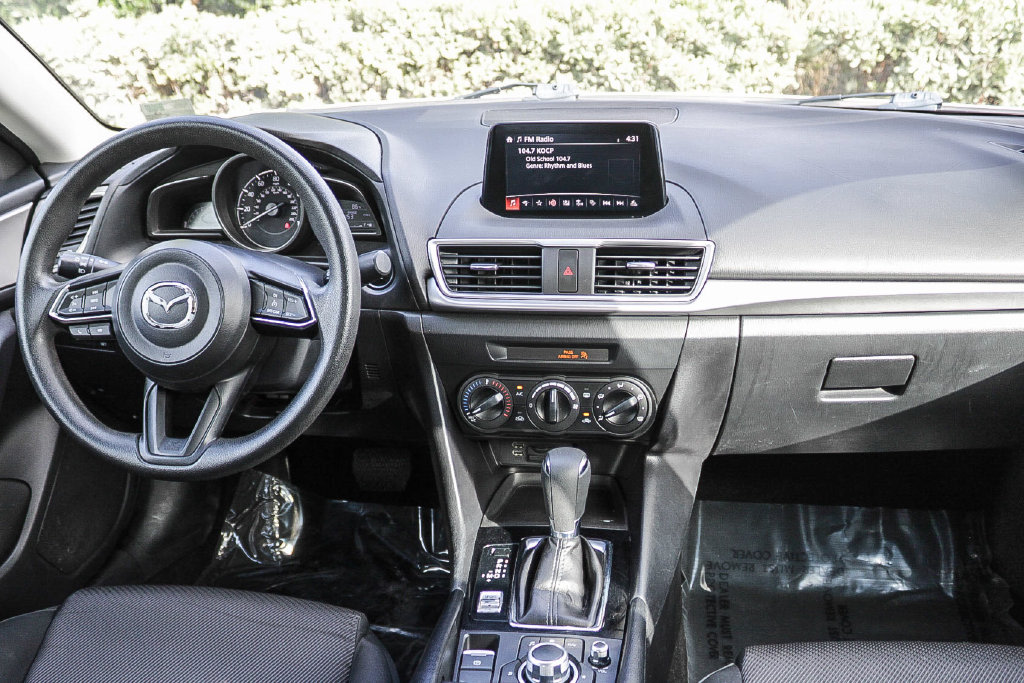 Thumbnail: 2018 Mazda Mazda3 - 2