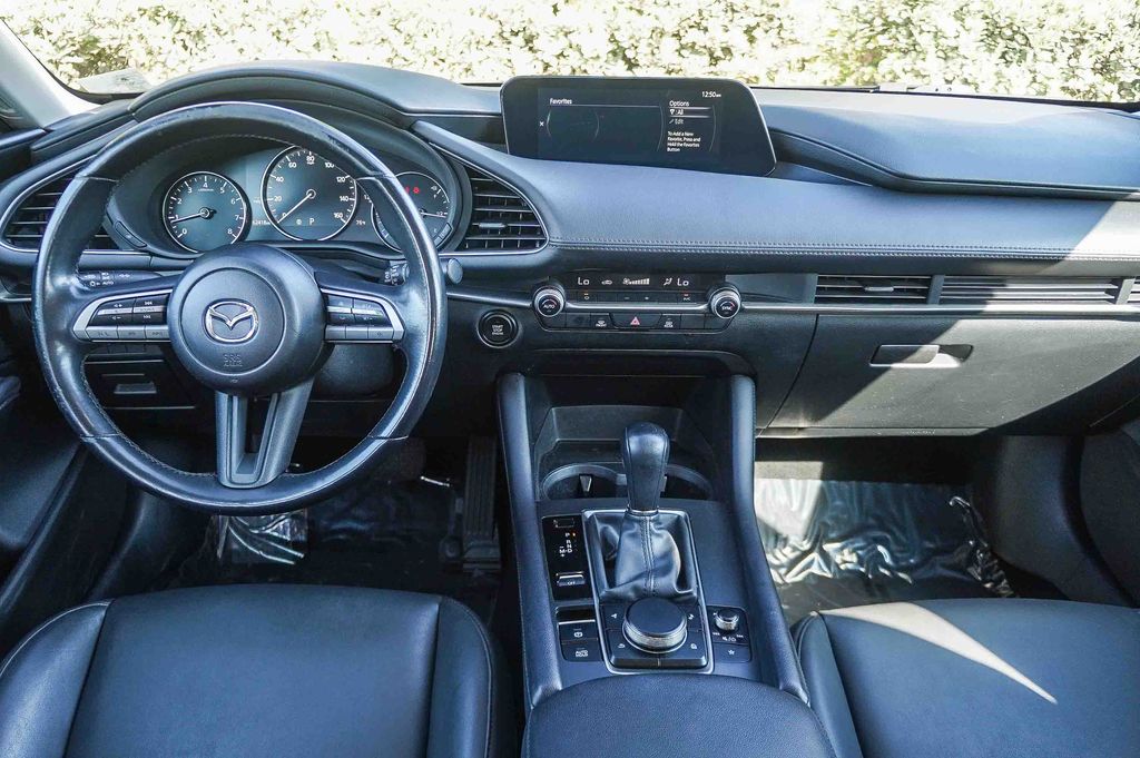Thumbnail: 2023 Mazda Mazda3 - 2