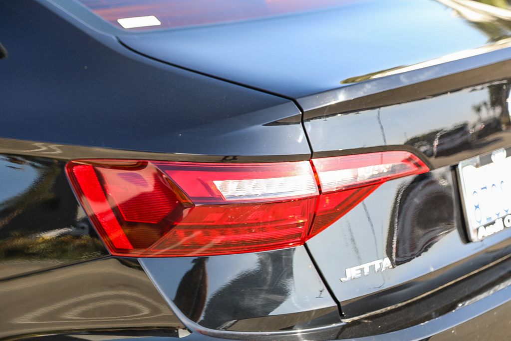 Thumbnail: 2021 Volkswagen Jetta - 19