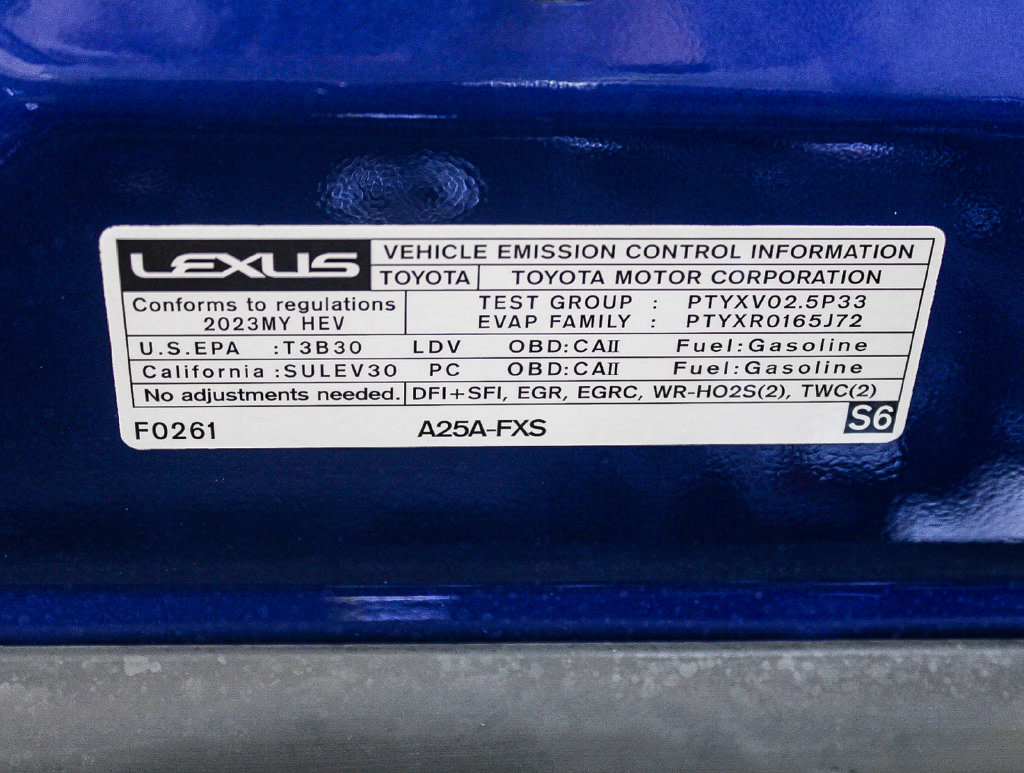 Thumbnail: 2023 Lexus ES - 15