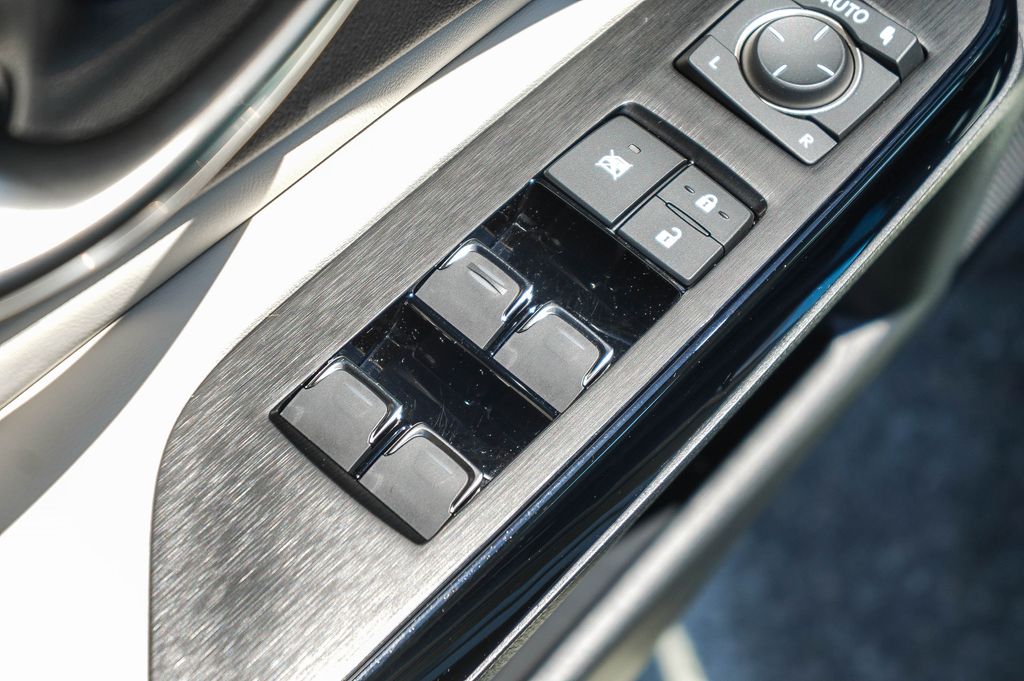 Thumbnail: 2024 Lexus ES - 26