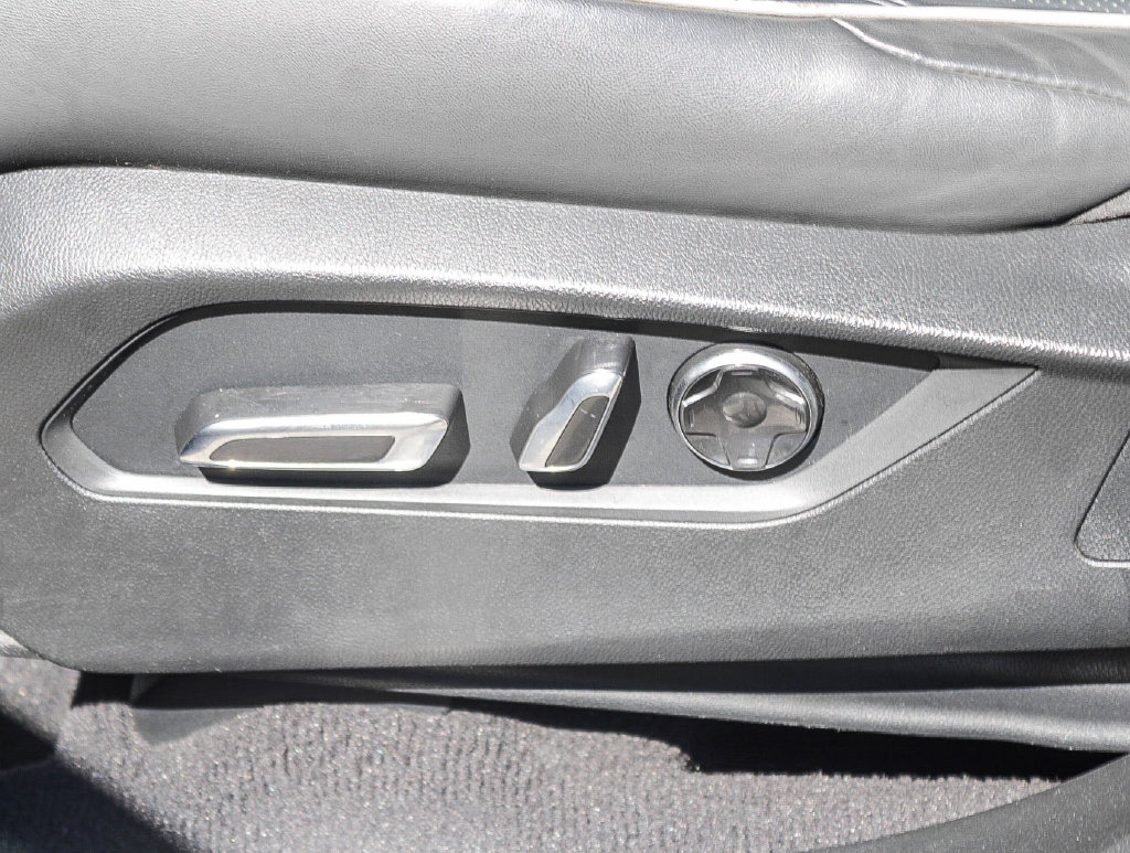 Thumbnail: 2021 Acura RDX - 26