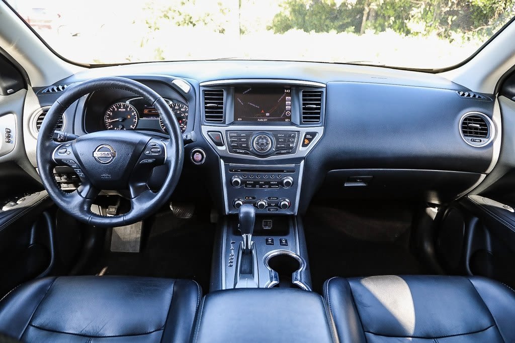 2019 Nissan Pathfinder SL 2