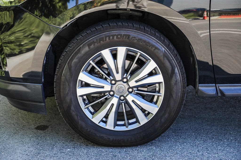 2019 Nissan Pathfinder SL 6