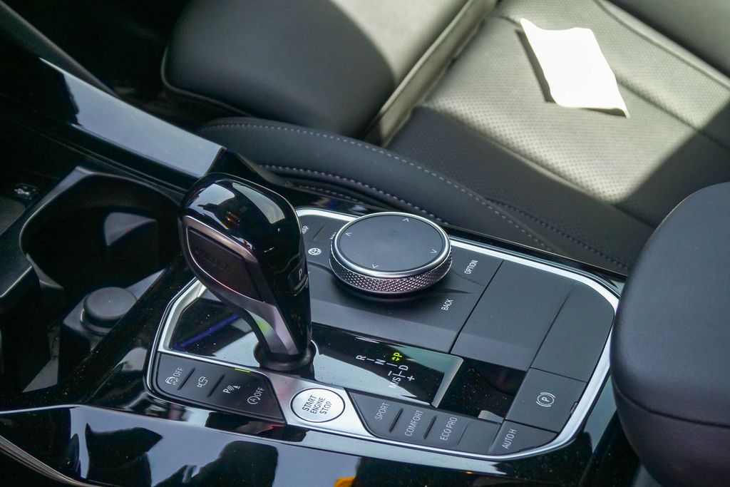 Thumbnail: 2023 BMW X3 - 8