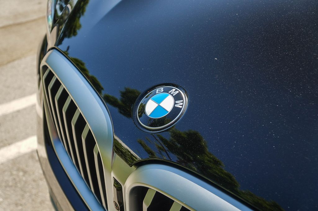 Thumbnail: 2023 BMW X3 - 21