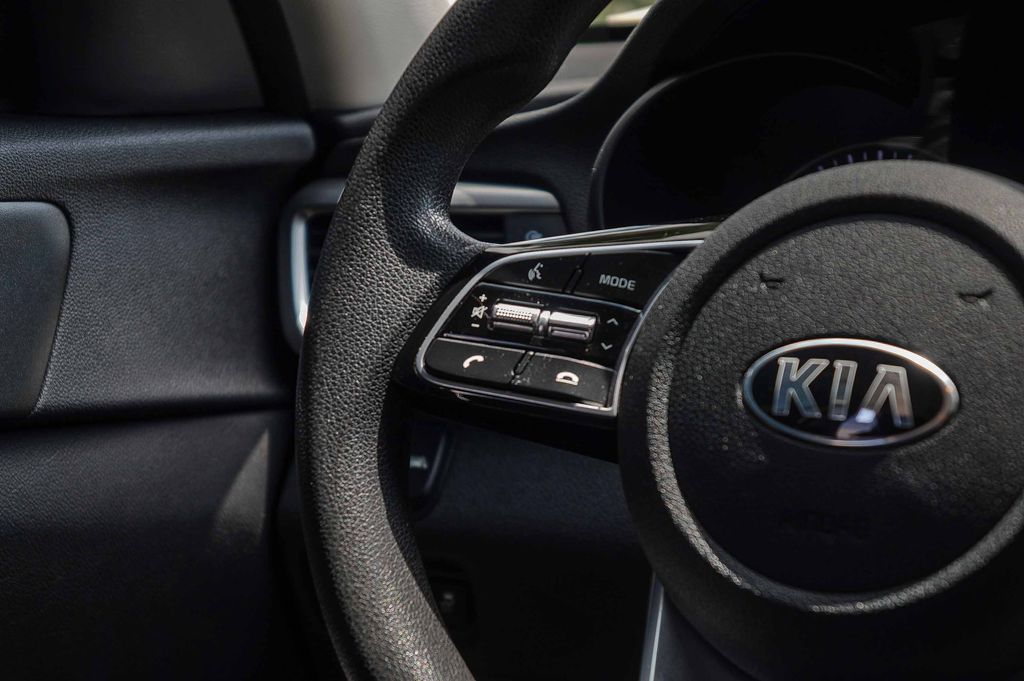 Thumbnail: 2020 Kia Optima - 23