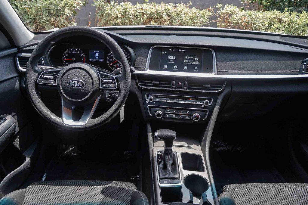 Thumbnail: 2020 Kia Optima - 2