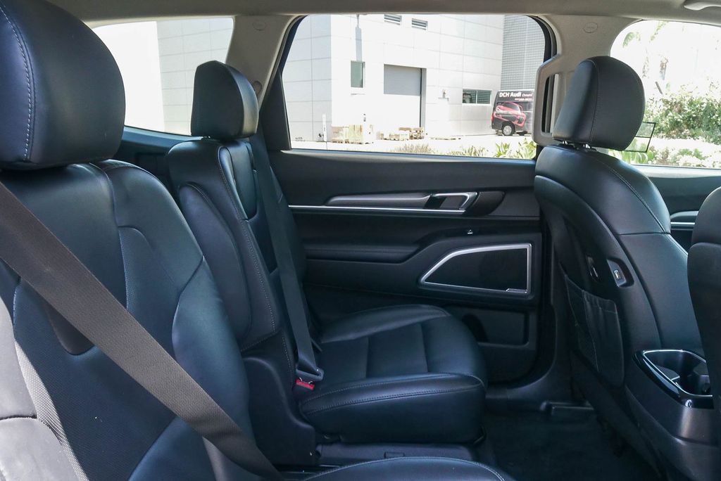 Thumbnail: 2020 Kia Telluride - 12