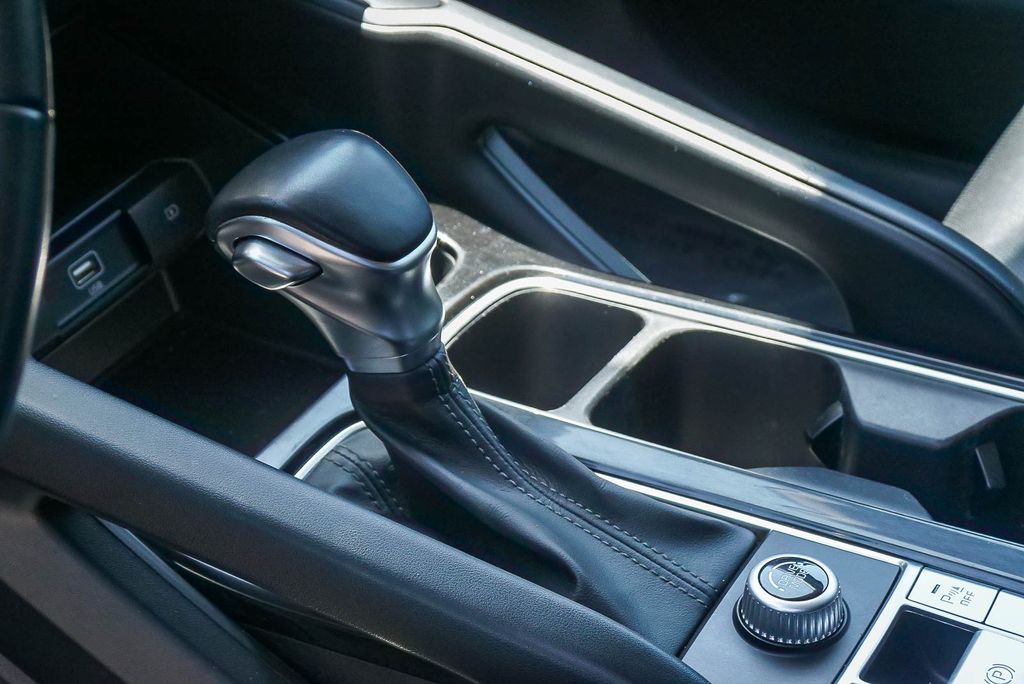 Thumbnail: 2020 Kia Telluride - 14