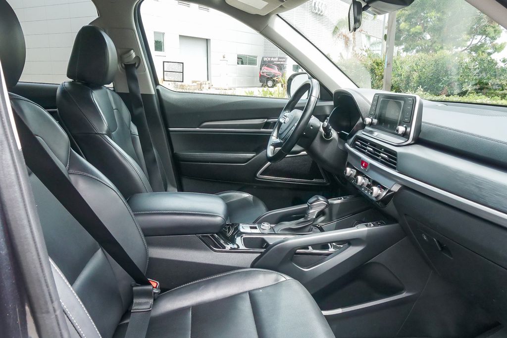 Thumbnail: 2020 Kia Telluride - 9