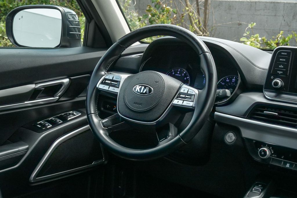 Thumbnail: 2020 Kia Telluride - 11