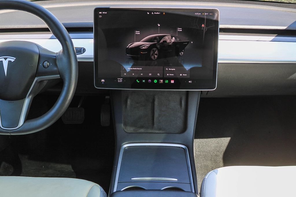 Thumbnail: 2023 Tesla Model 3 - 8