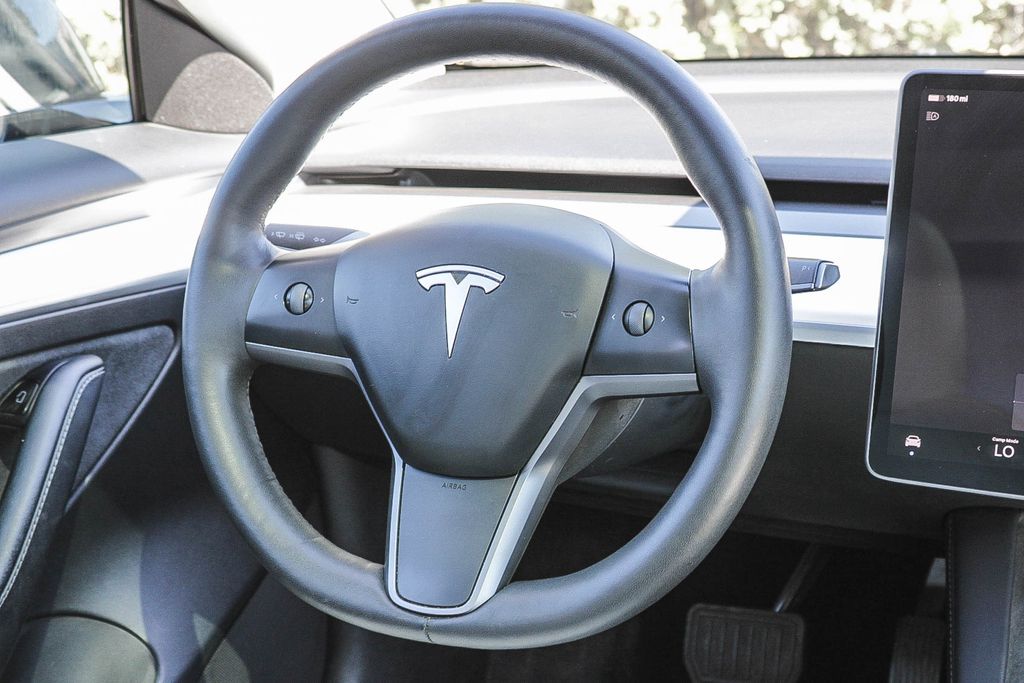 Thumbnail: 2023 Tesla Model 3 - 12