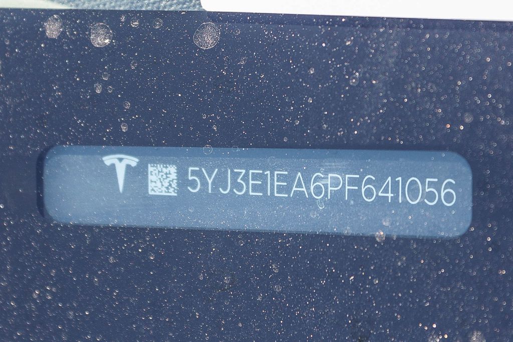 Thumbnail: 2023 Tesla Model 3 - 14