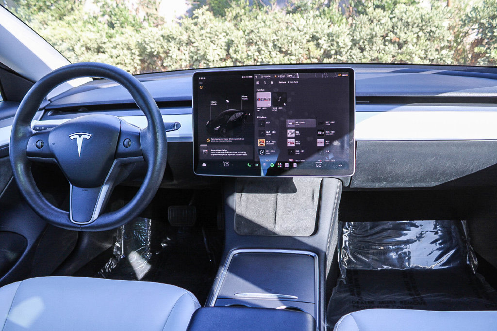 Thumbnail: 2023 Tesla Model 3 - 2