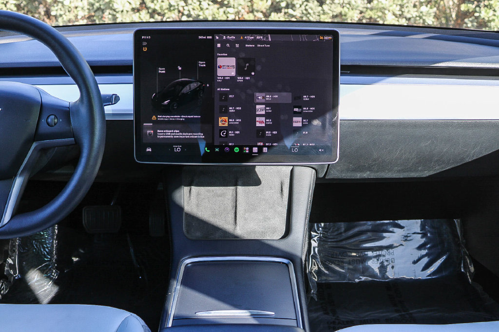 Thumbnail: 2023 Tesla Model 3 - 8