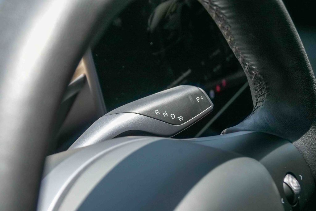 Thumbnail: 2023 Tesla Model 3 - 20