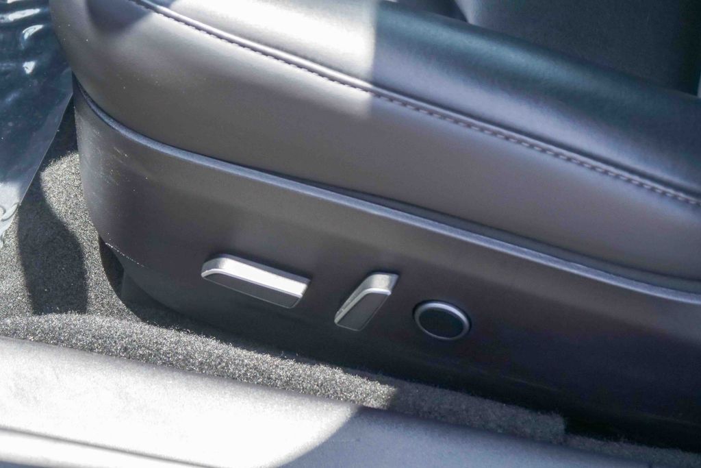Thumbnail: 2023 Tesla Model 3 - 22