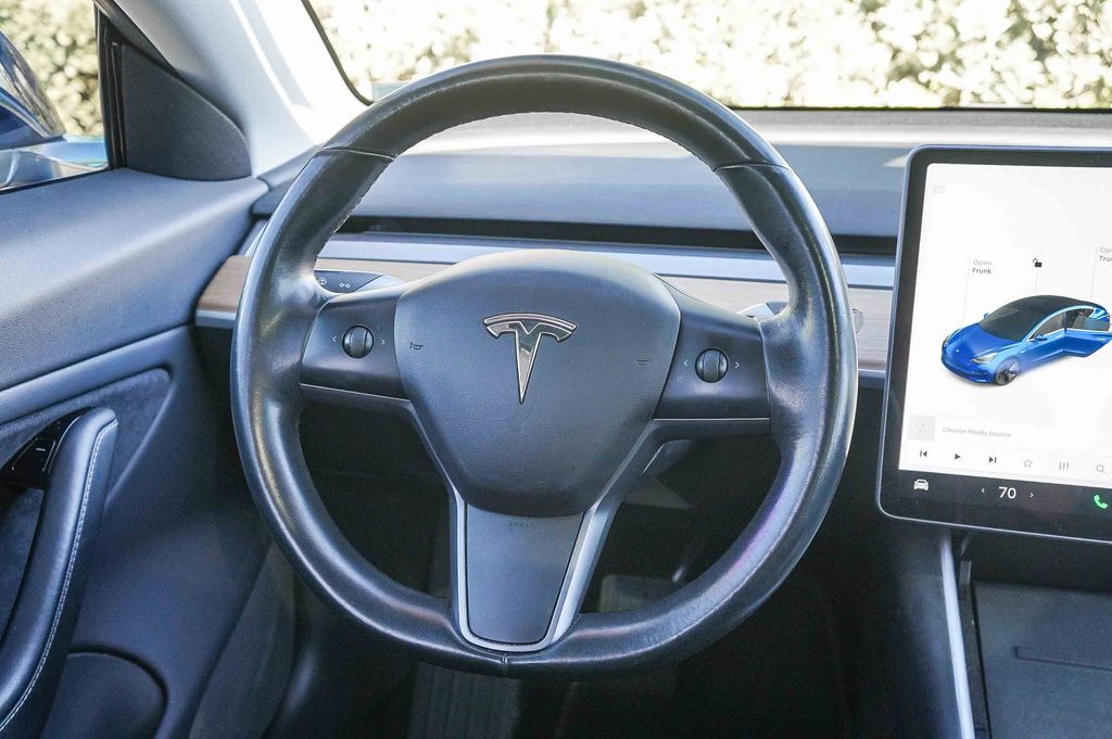 Thumbnail: 2018 Tesla Model 3 - 8