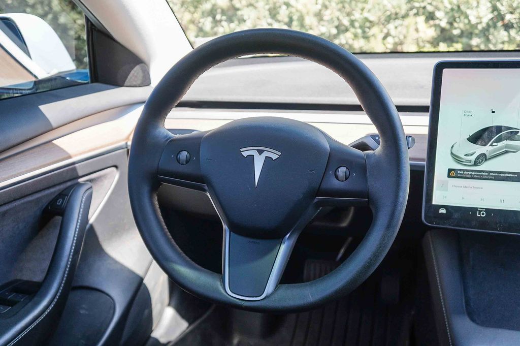 Thumbnail: 2021 Tesla Model 3 - 8