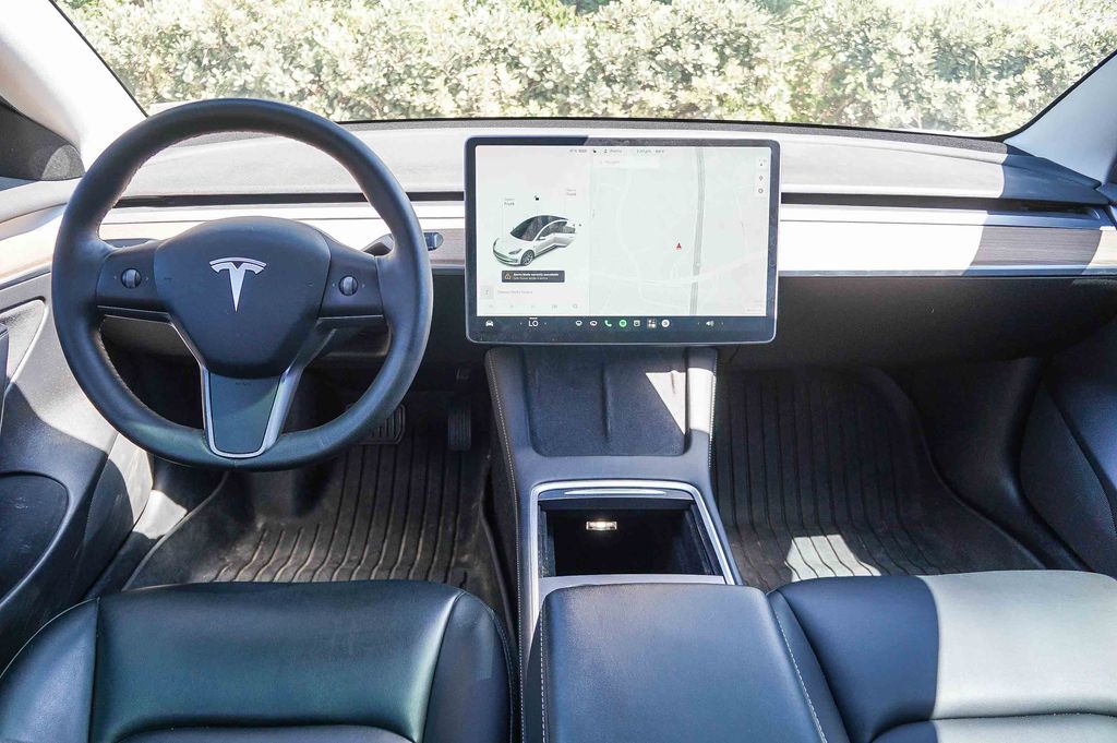 Thumbnail: 2021 Tesla Model 3 - 2