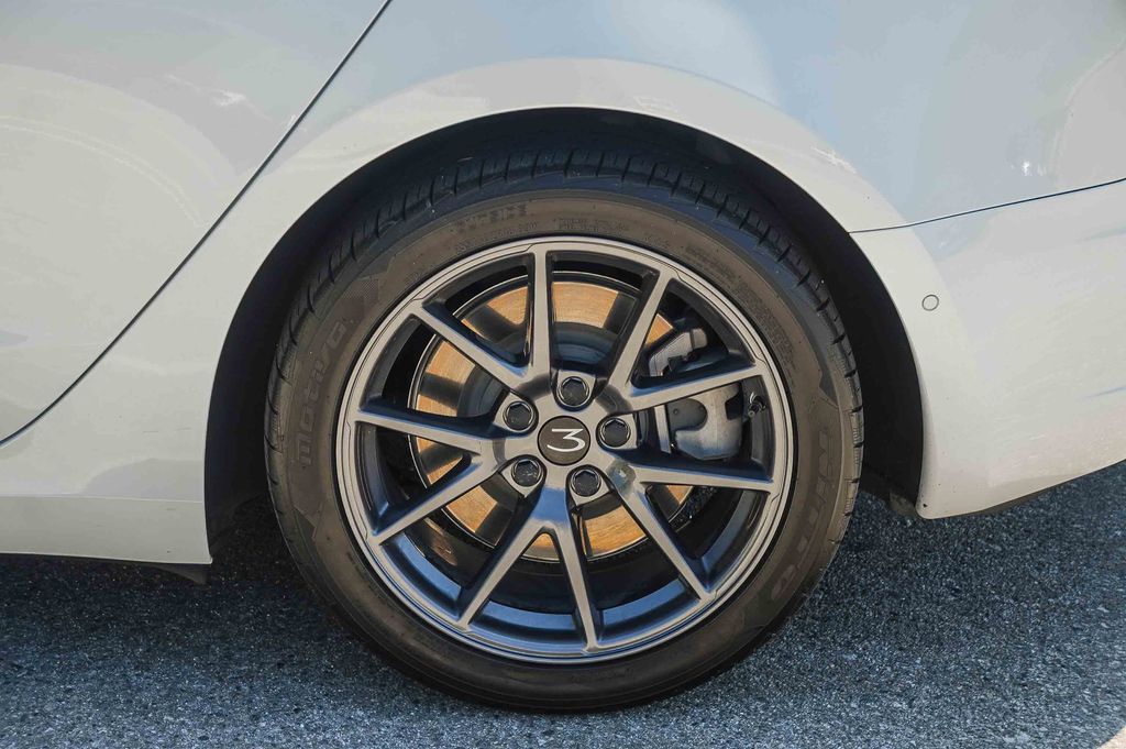 Thumbnail: 2021 Tesla Model 3 - 16