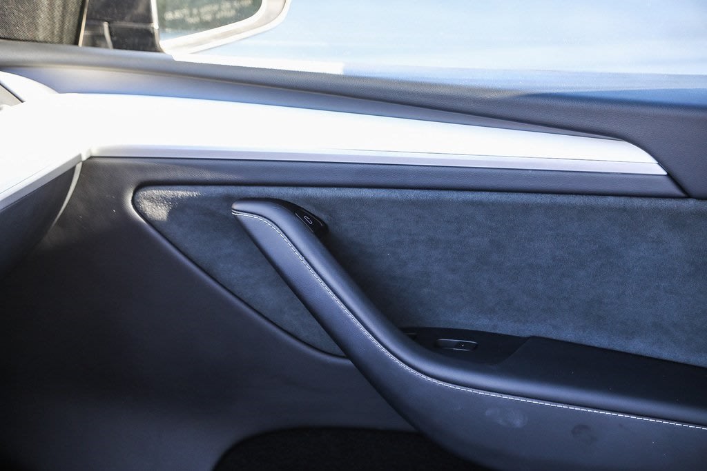 Thumbnail: 2024 Tesla Model Y - 21