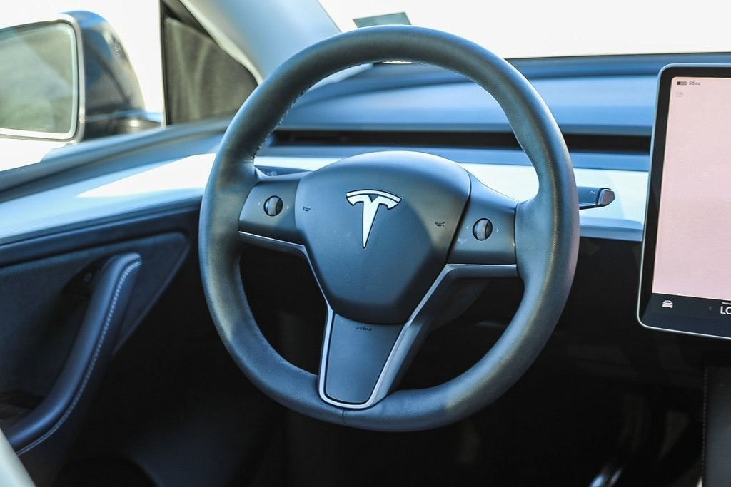 Thumbnail: 2024 Tesla Model Y - 11