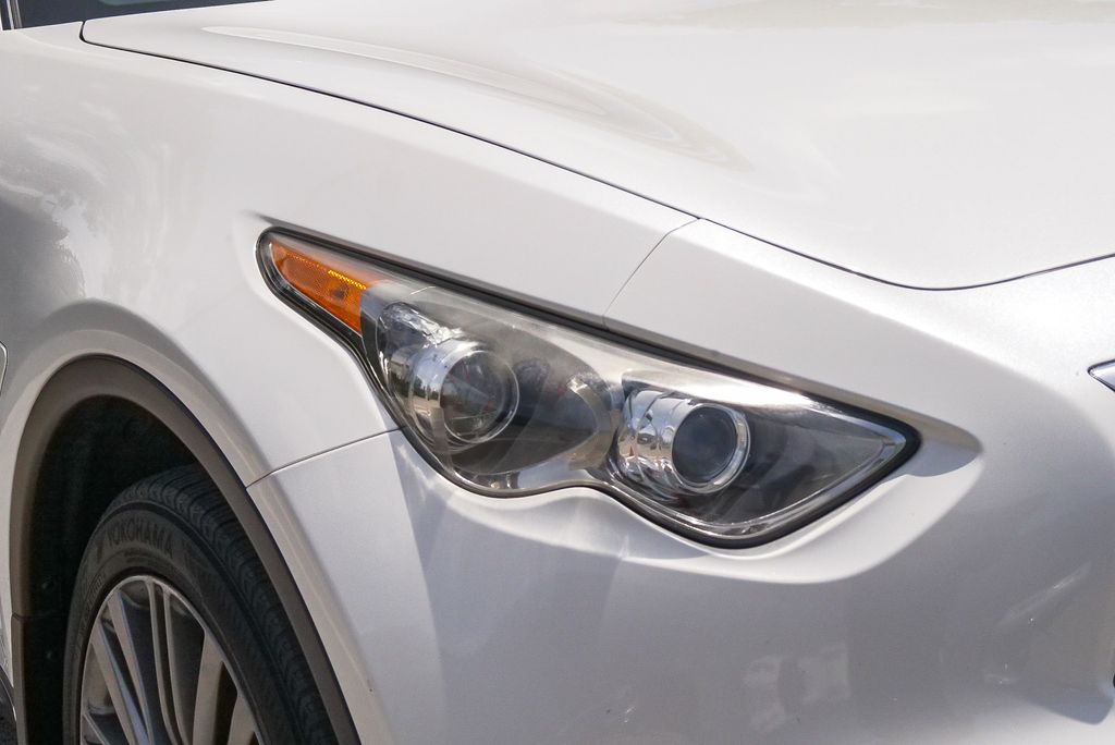 Thumbnail: 2017 INFINITI QX70 - 12