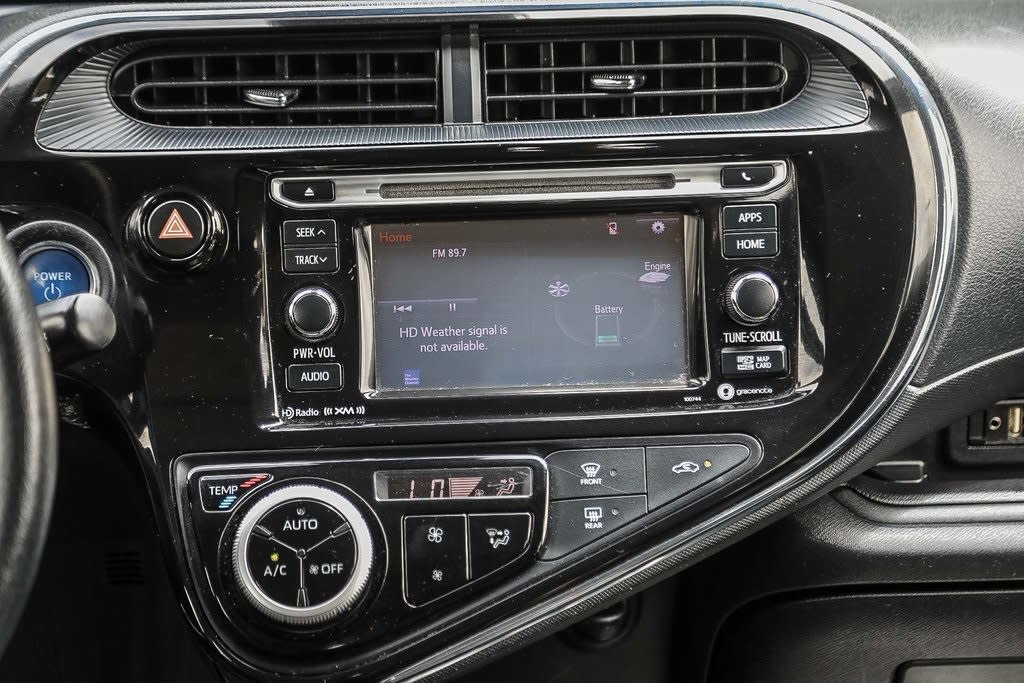 Thumbnail: 2018 Toyota Prius c - 13