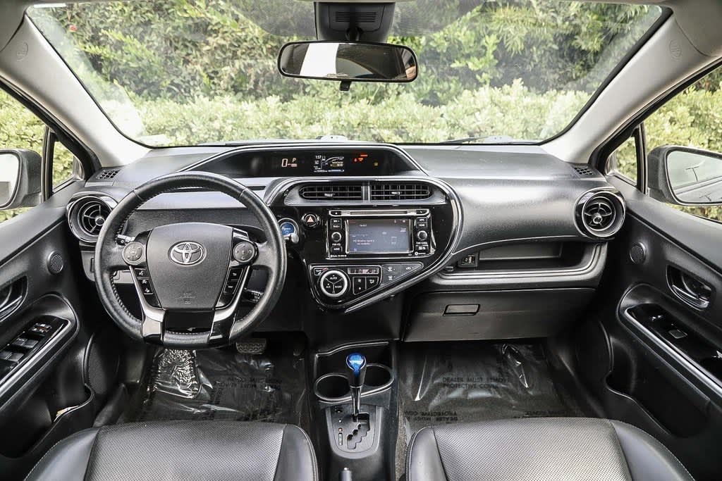 Thumbnail: 2018 Toyota Prius c - 2