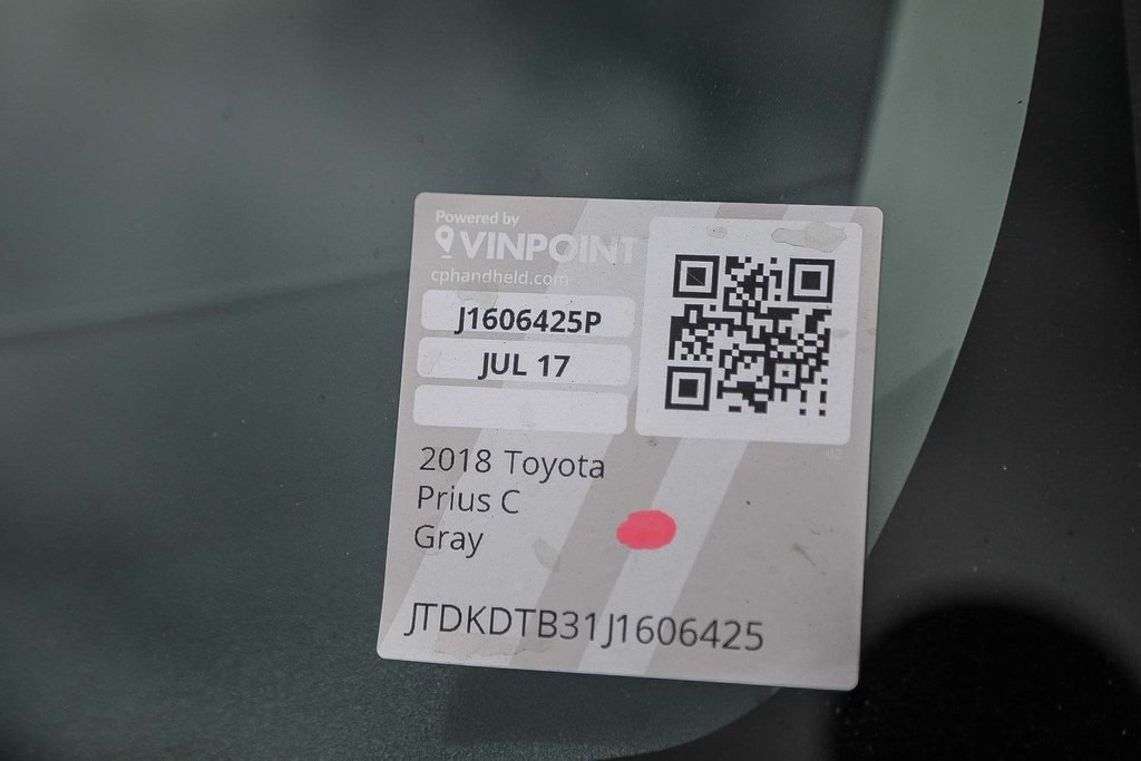Thumbnail: 2018 Toyota Prius c - 16