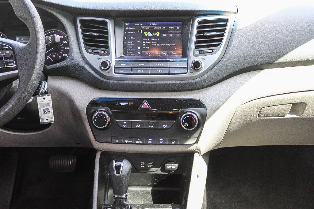 Thumbnail: 2018 Hyundai Tucson - 11