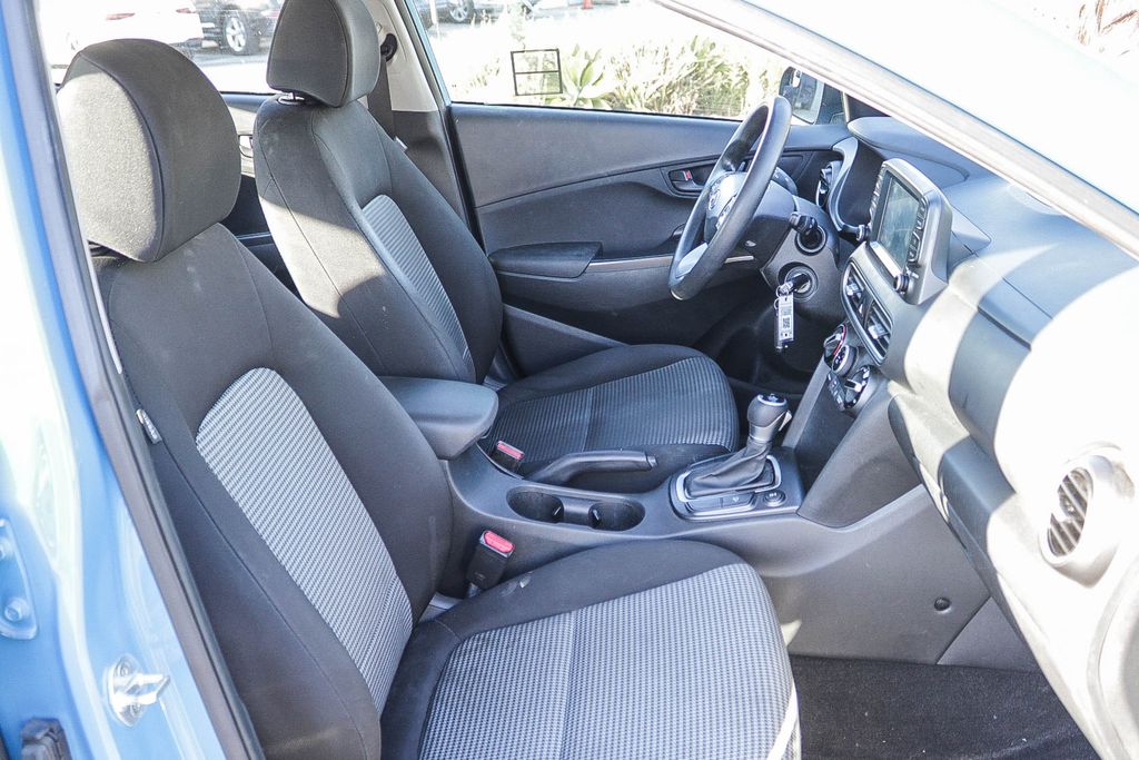 Thumbnail: 2019 Hyundai Kona - 9