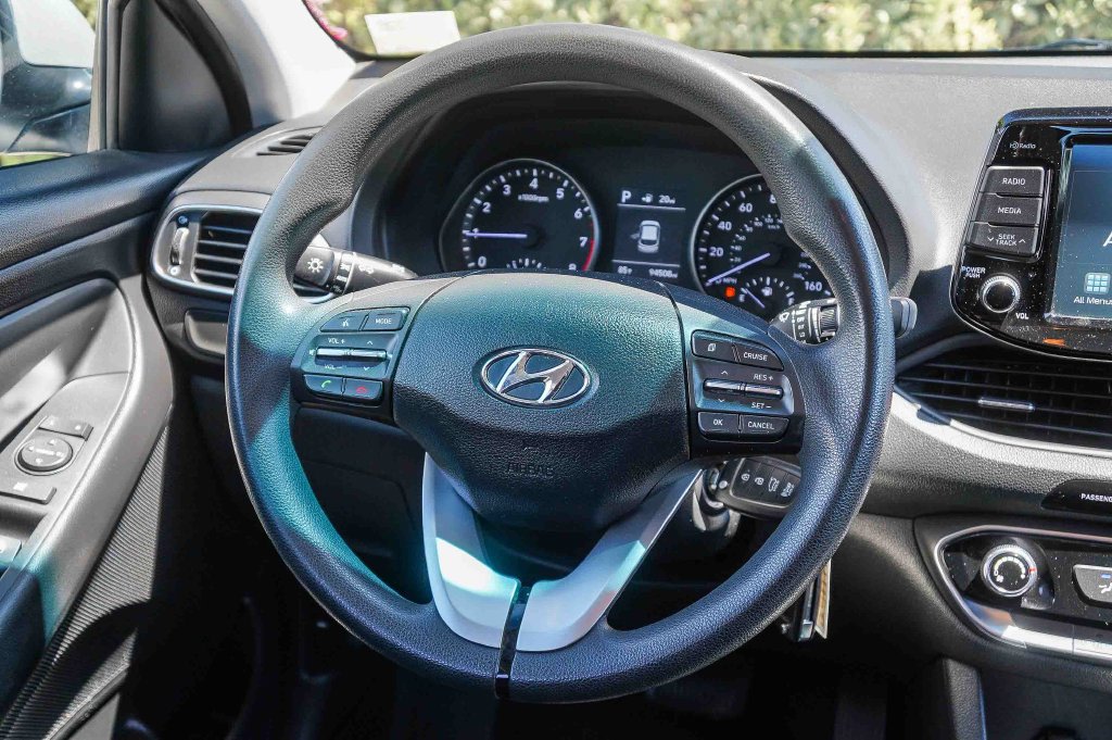 Thumbnail: 2019 Hyundai Elantra - 2