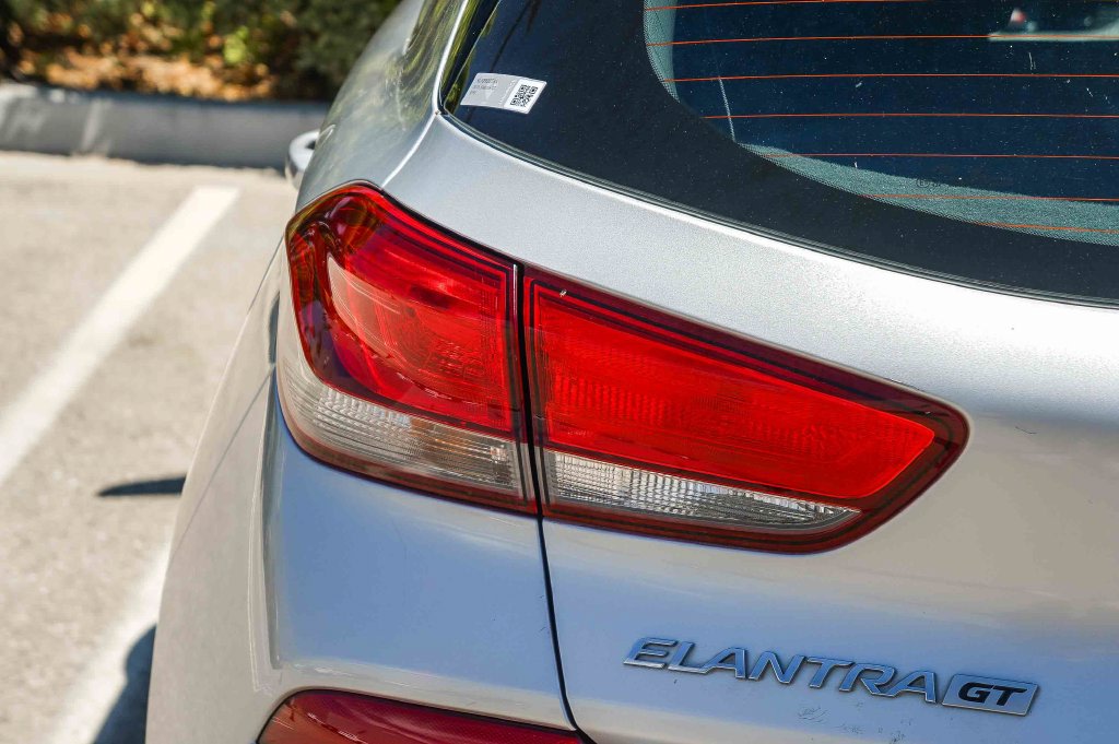 Thumbnail: 2019 Hyundai Elantra - 15