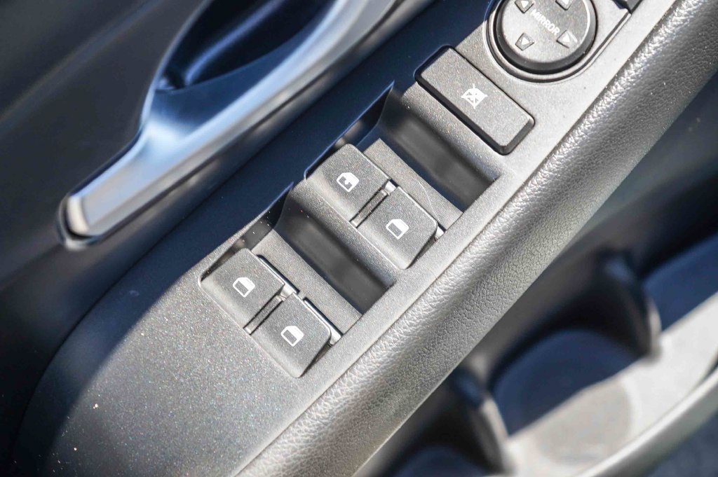 Thumbnail: 2019 Hyundai Elantra - 17