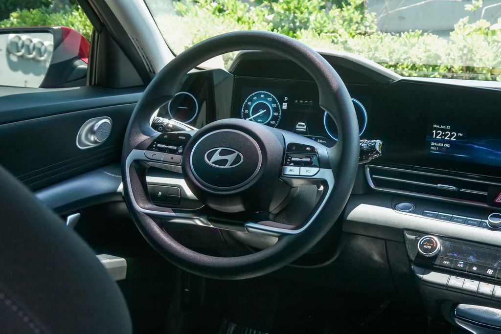 Thumbnail: 2024 Hyundai Elantra - 13