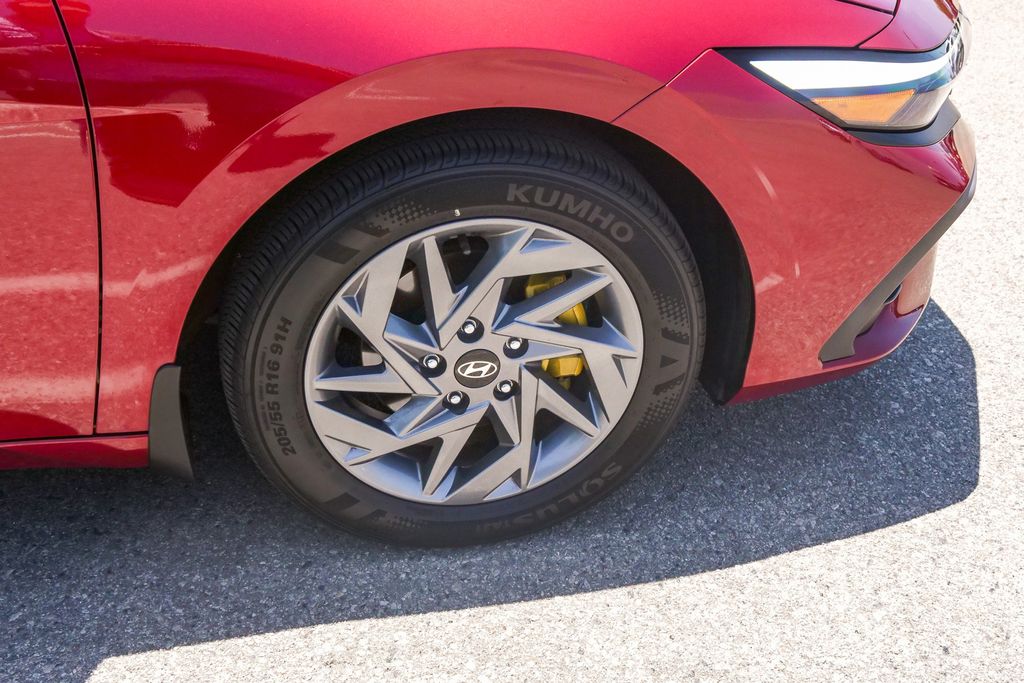 Thumbnail: 2024 Hyundai Elantra - 20