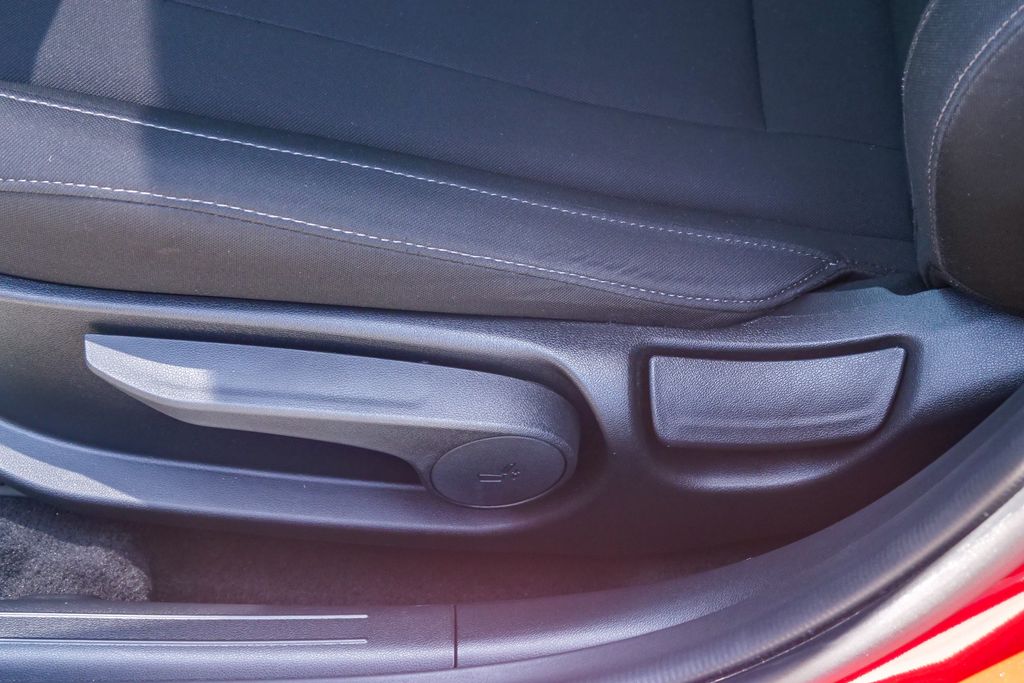Thumbnail: 2024 Hyundai Elantra - 25
