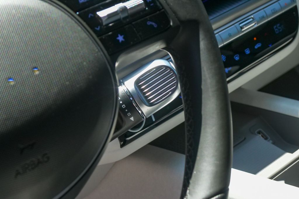 Thumbnail: 2023 Hyundai Ioniq 6 - 15