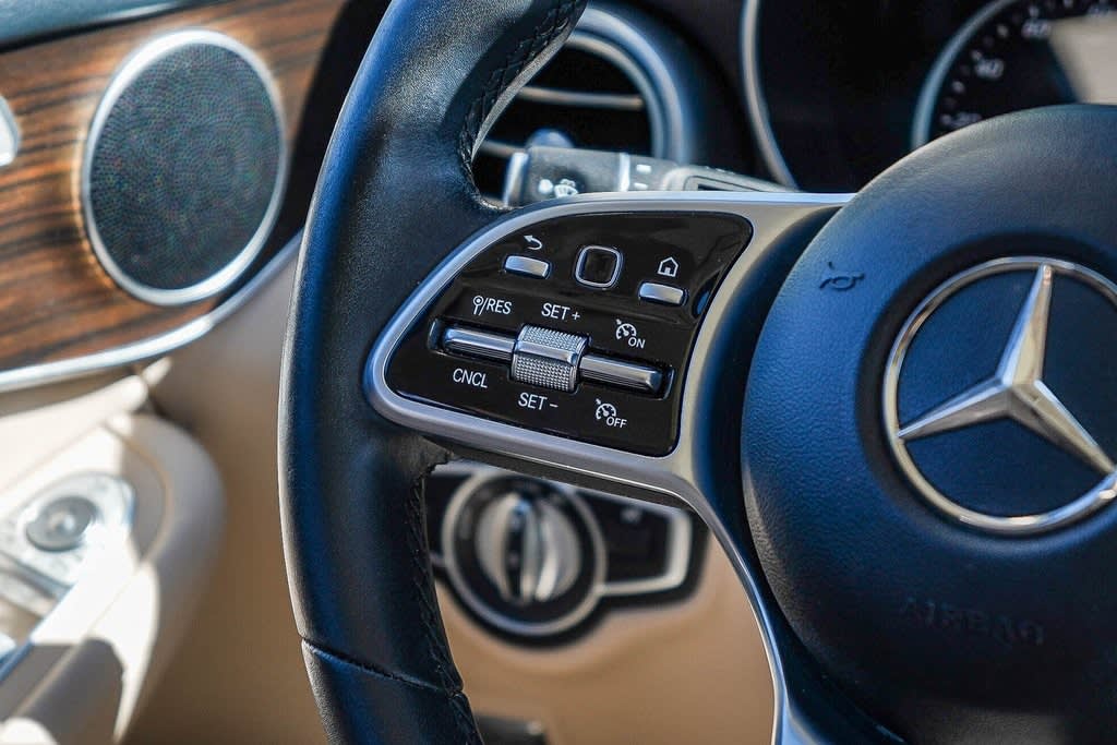 Thumbnail: 2022 Mercedes-Benz GLC - 24